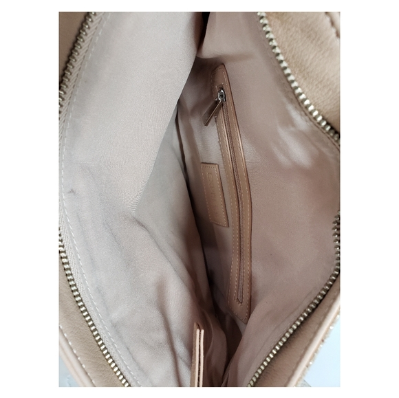 Express Blush with Rose Gold Magnetic Fold… - Picture 5 of 6